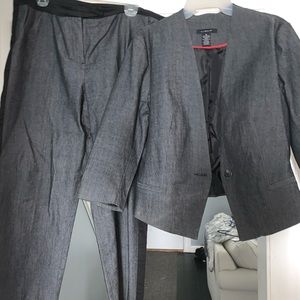 Gray pants suit